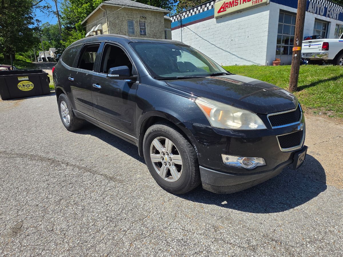 2011 Chevrolet Traverse 1LT FWD's photo