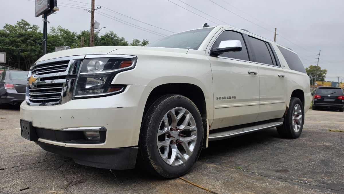 2015 CHEVROLET Suburban